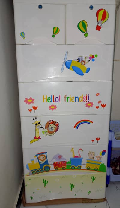 kids wardrobe