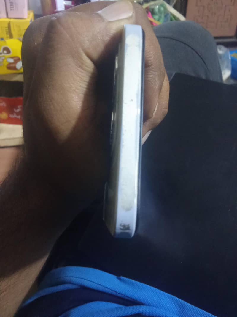 Realme C53 5