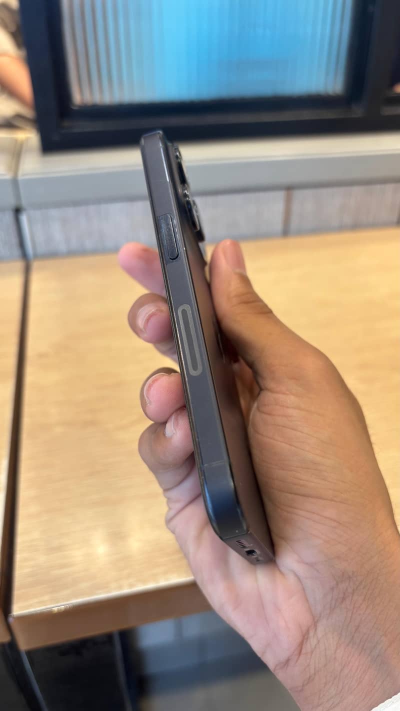 Apple iPhone 15 Pro 1
