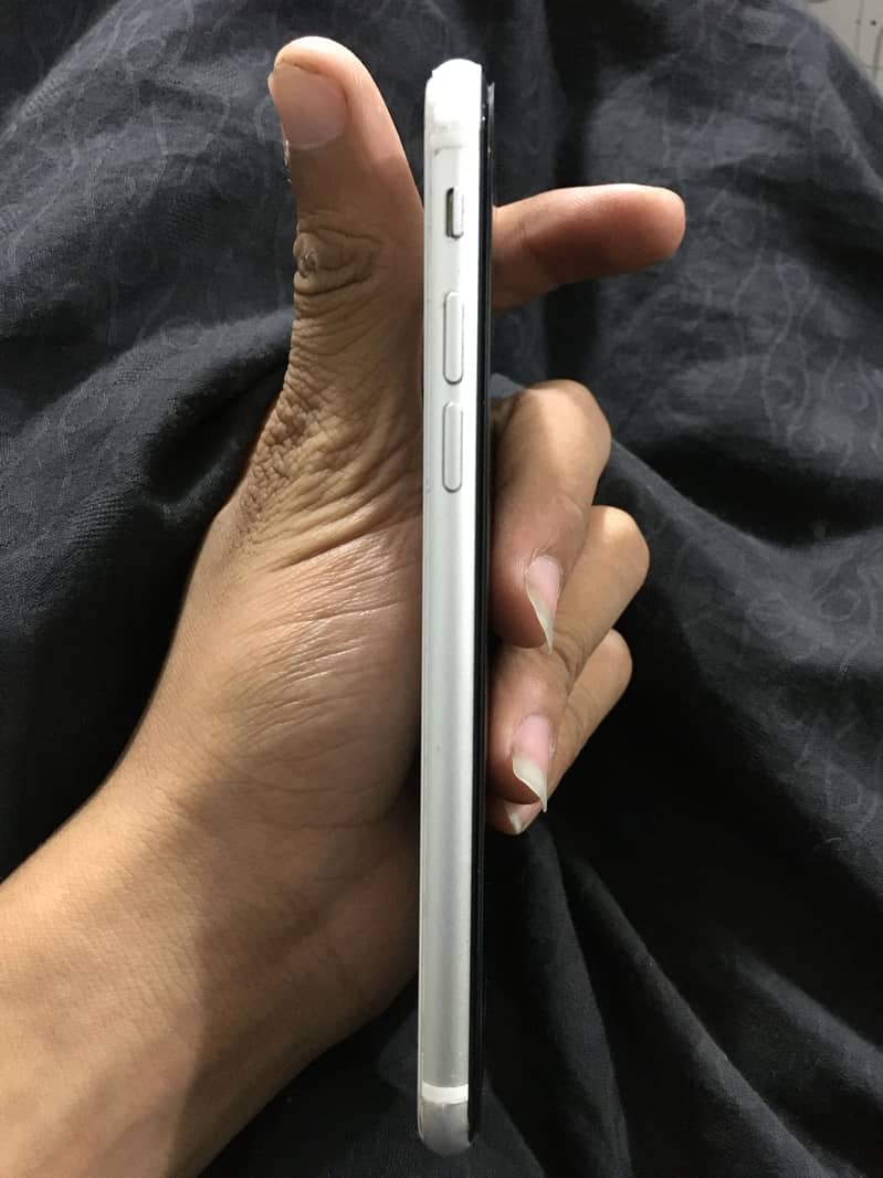 Apple iPhone SE 3