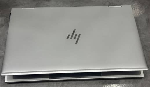 Hp elitebook x360 1030 G8 / core i7 11 gen /
