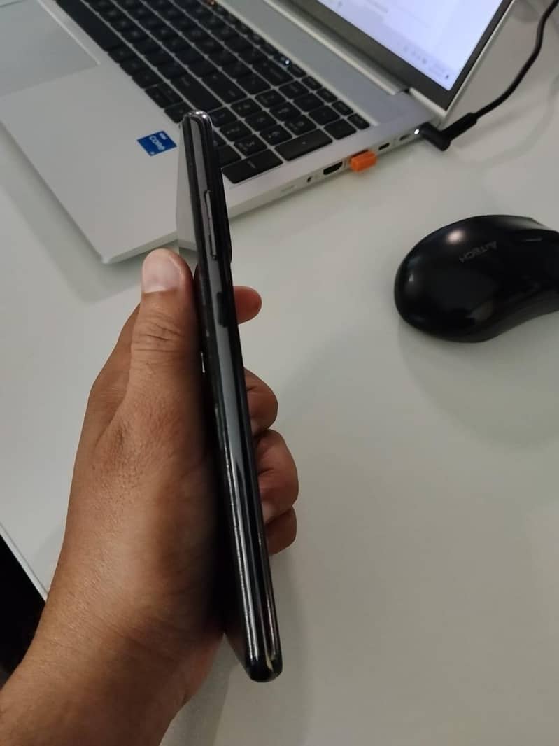 Samsung Mobile A72 3