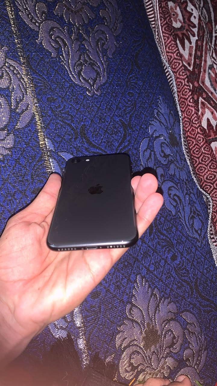 Apple iPhone SE 2