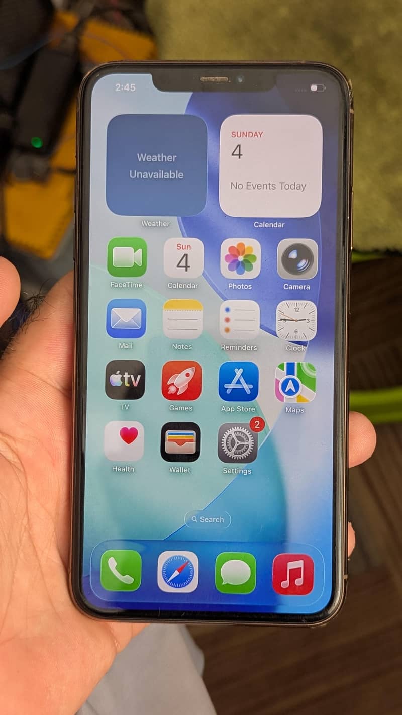 Apple iPhone 11 Pro Max 4