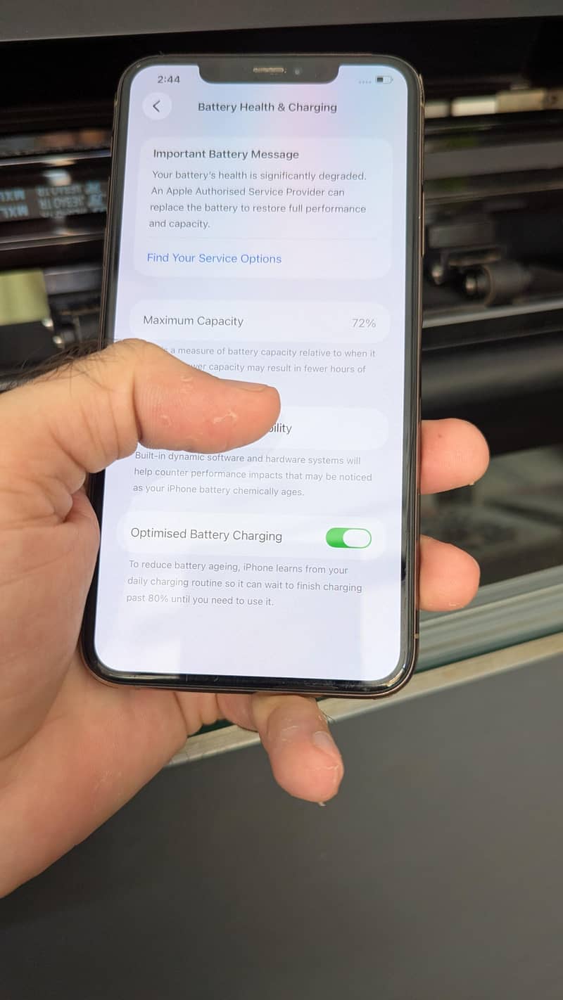Apple iPhone 11 Pro Max 9
