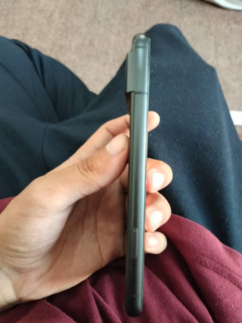 Google Pixel 8 2
