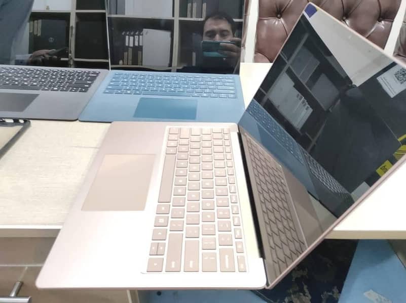 Microsoft Surface Laptop 4 Rose Gold Version 4