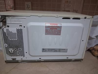 LG microwave  in working condition for sale