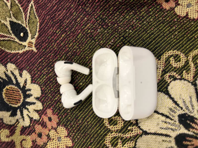 Airpods  pro second generation 4