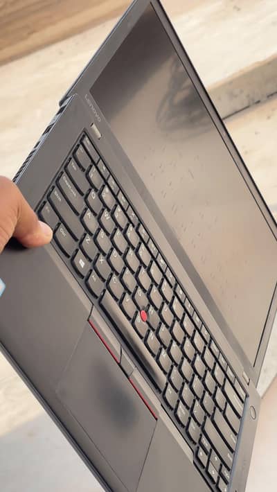 Lenevo Thinkpad T470 8GB Ram 128GB SSD memory