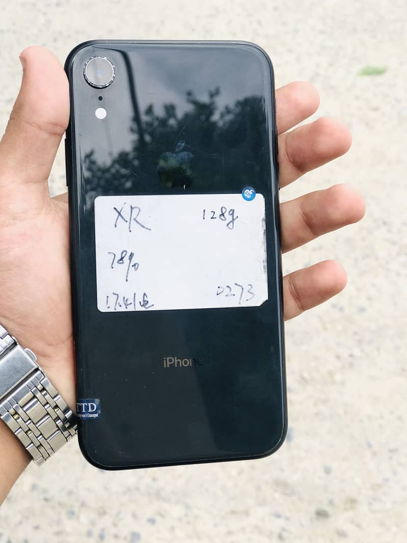 Apple iPhone XR 1