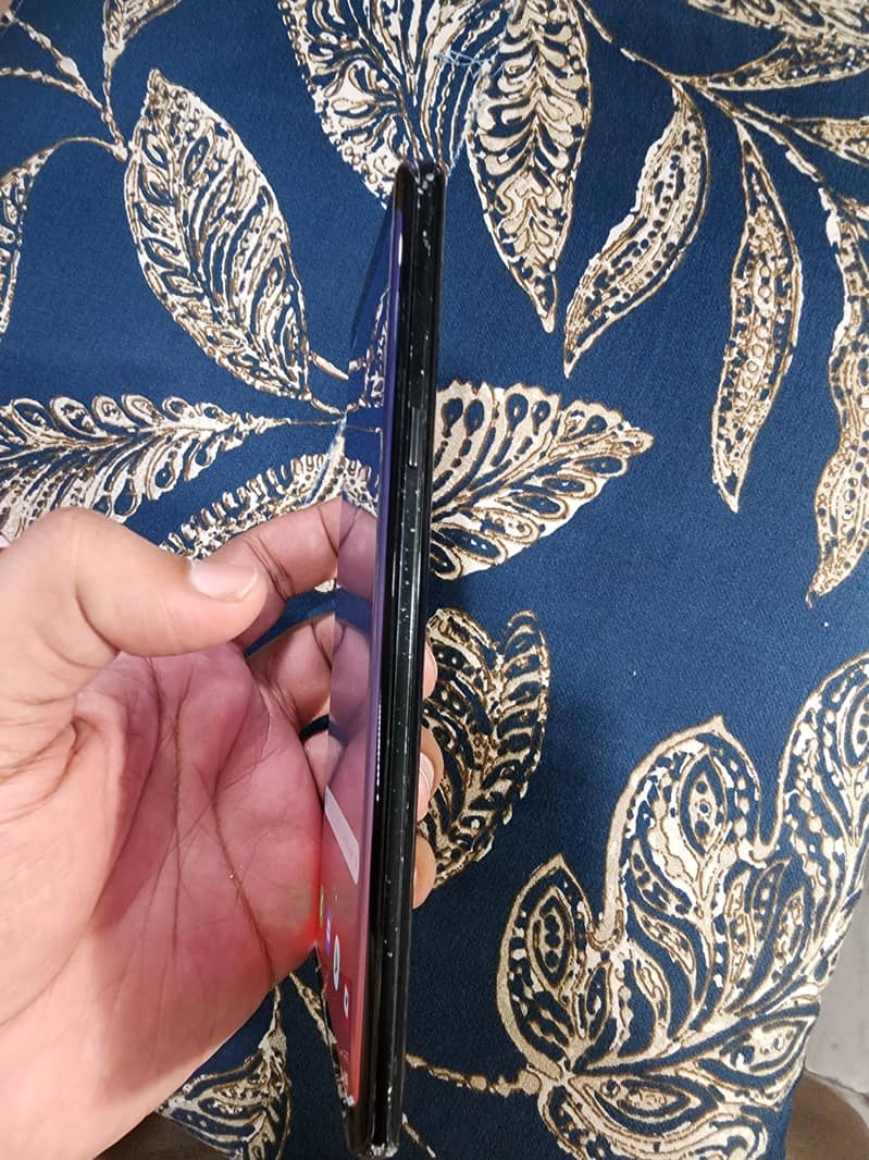 Samsung Mobile Note 9 1