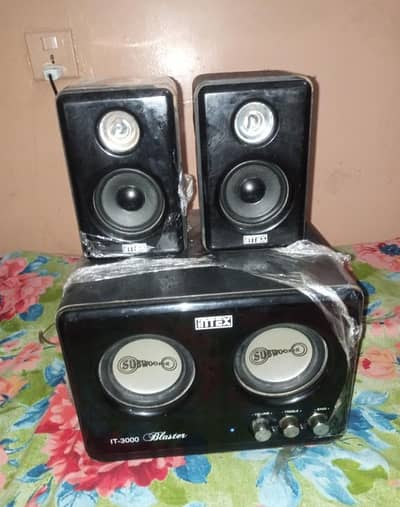 INTEX blaster-3000 double woofer