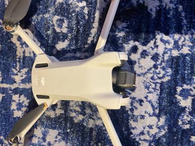 DJI Mini 3 RC2 Controller Camera 10/10 Lush Condition 4K Included