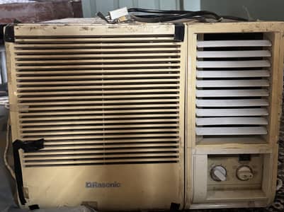 Window AC 0.75 tonn used.