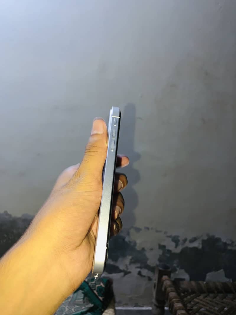 Apple iPhone 11 2