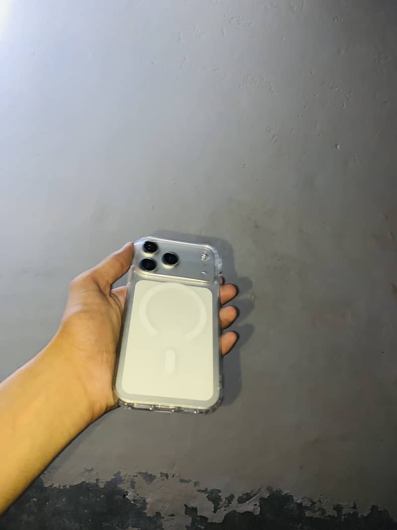 Apple iPhone 11 3