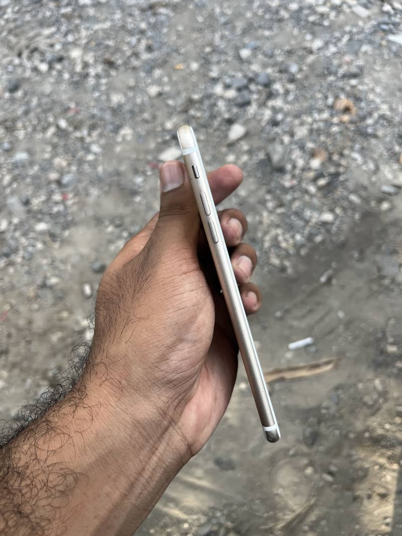 Apple iPhone 7 Plus 3