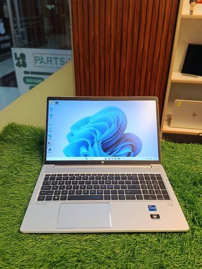 Hp Probook 450 G9 | intel i7 12th gen | 16GB Ram and 512GB SSD | 15.6