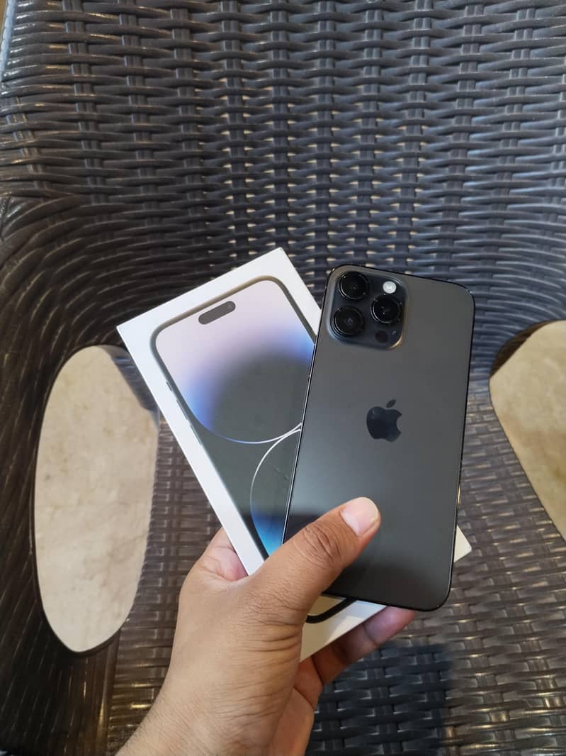Apple iPhone 14 Pro Max 0