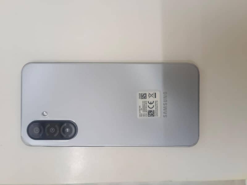 Samsung Mobile A17 4