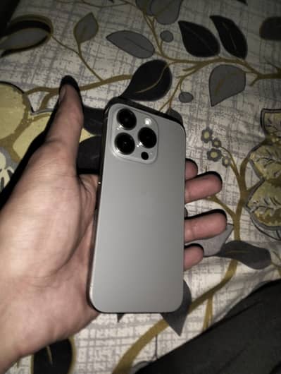 Apple iPhone 15 Pro