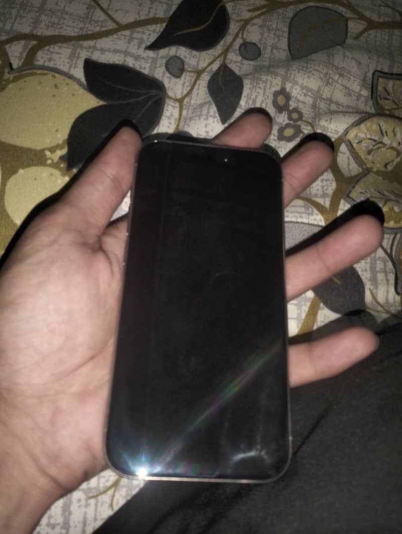 Apple iPhone 15 Pro 3