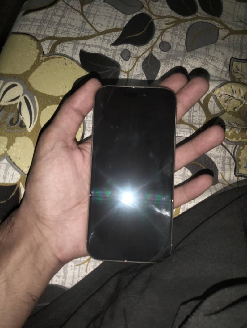 Apple iPhone 15 Pro 6