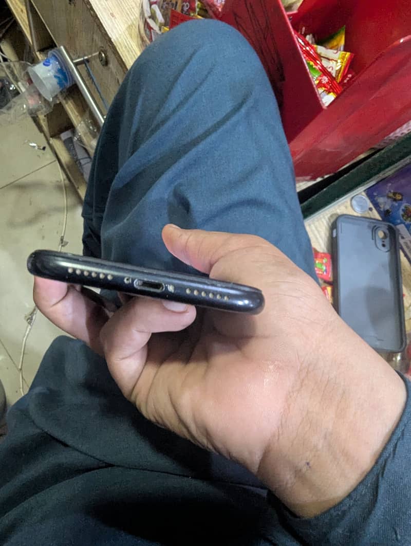 Apple iPhone XR 2
