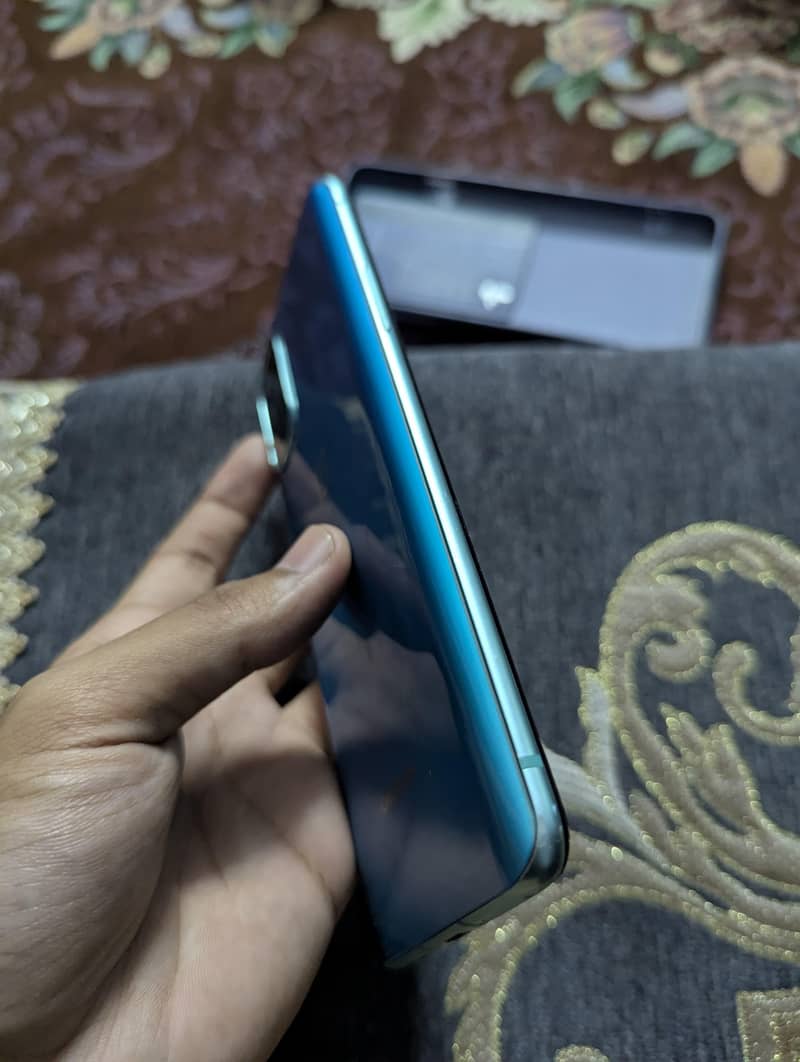 One Plus 8T 4