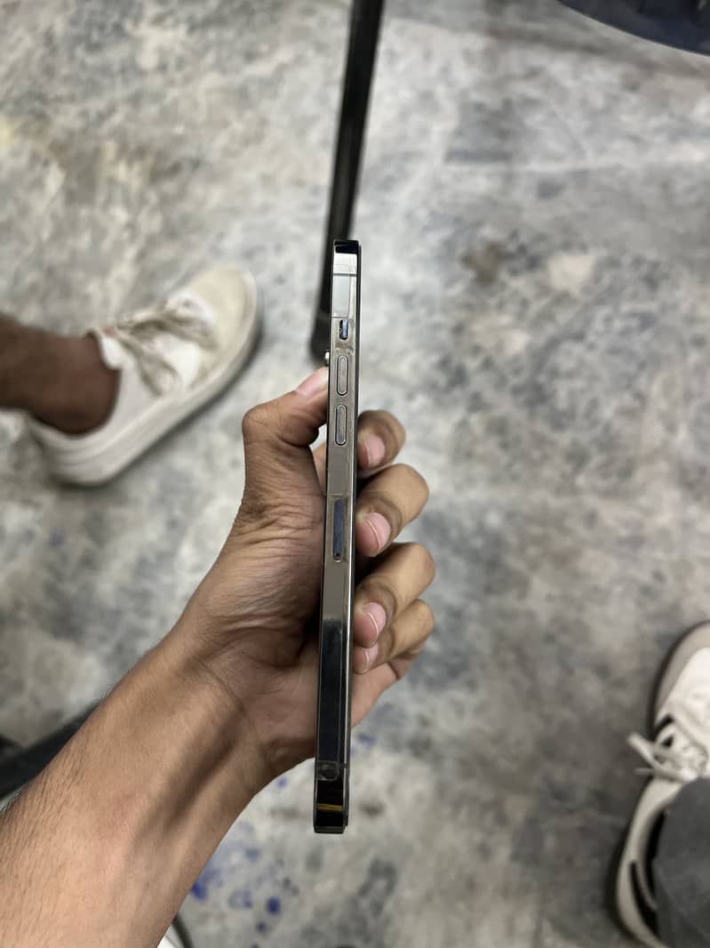 Apple iPhone 12 Pro Max 128 jb 1