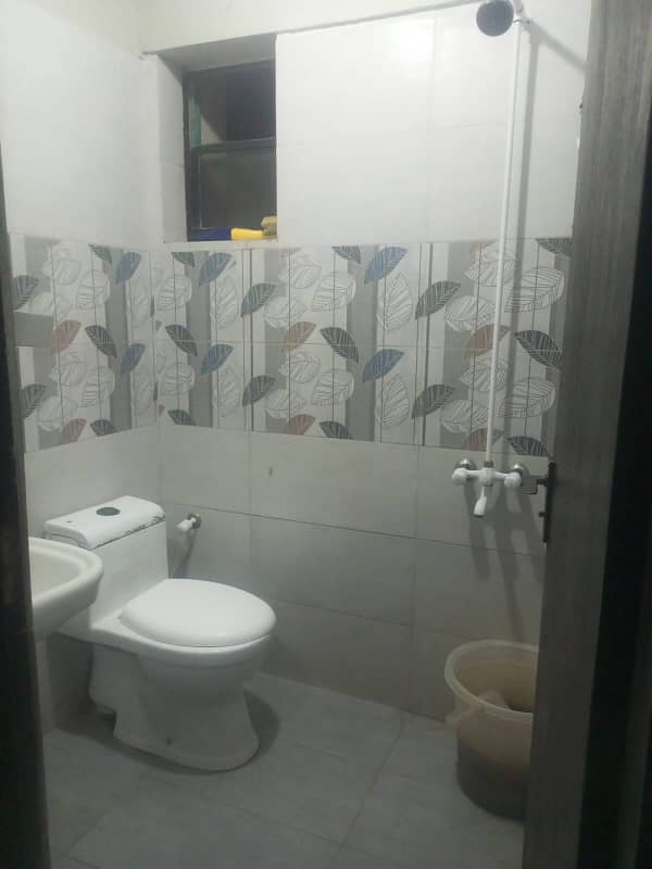 FLAT FOR RENT 4