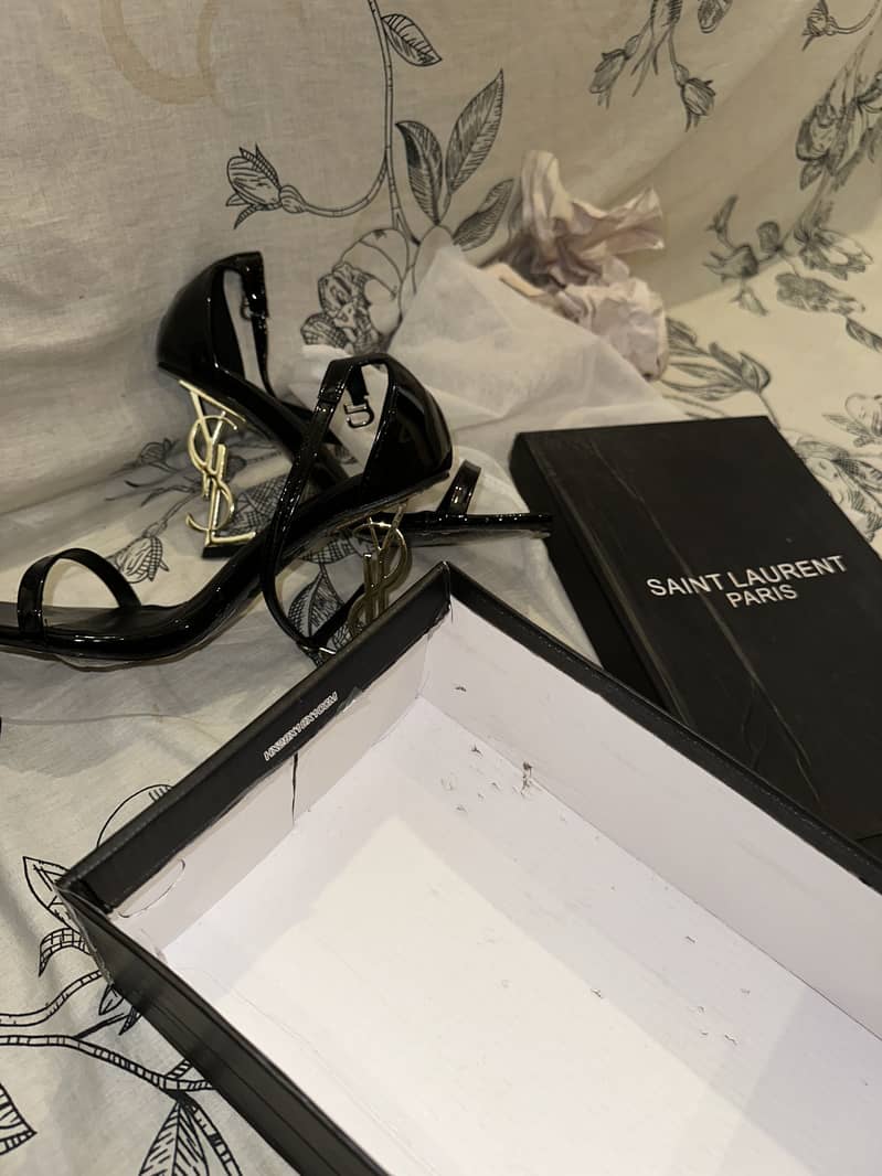 YSL Heels 0