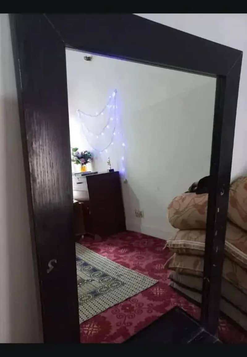 Heavy mirror 1