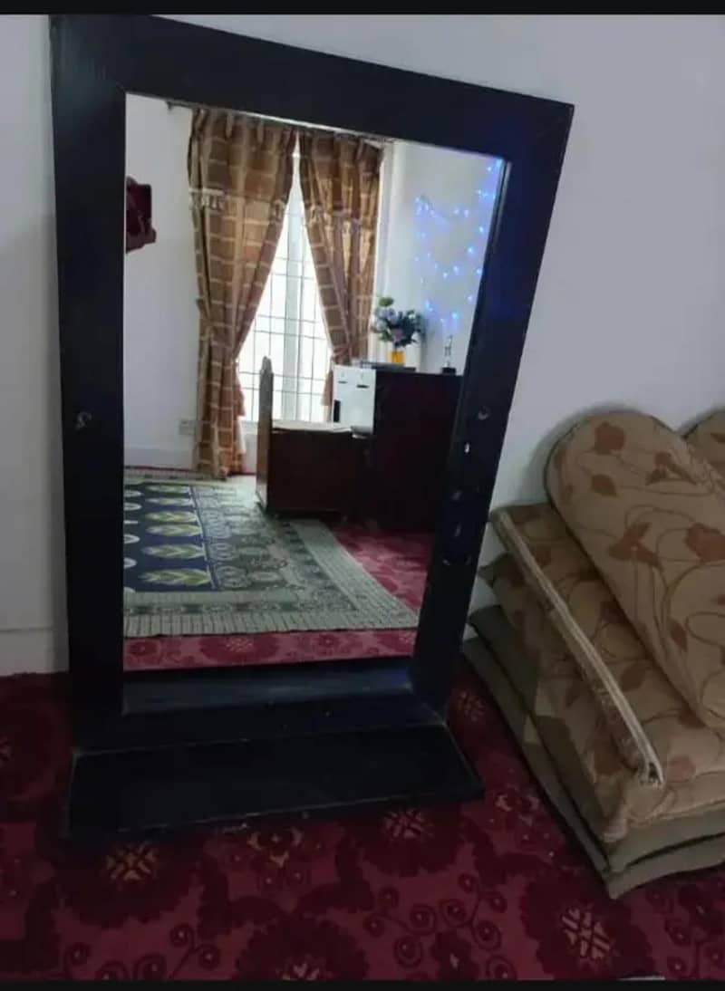 Heavy mirror 2