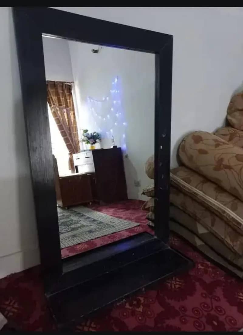 Heavy mirror 4