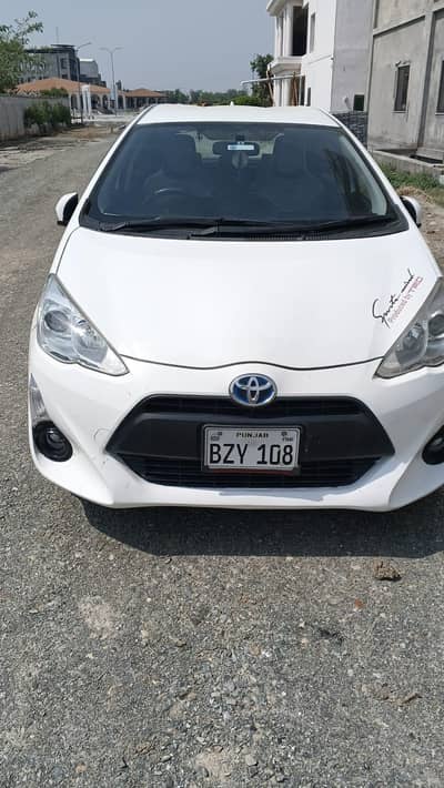Toyota Aqua 2015 L Package