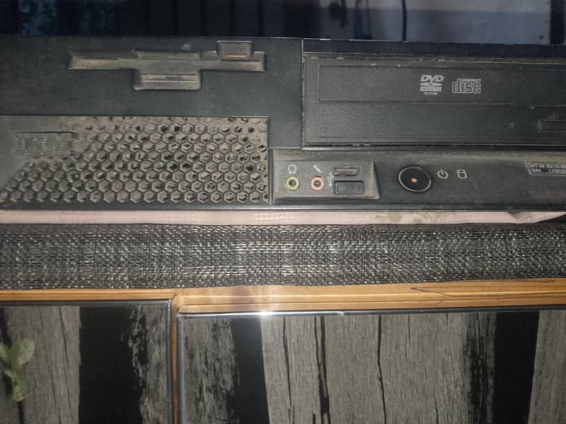 IBM ThinkCentre A51 Desktop Computer 2
