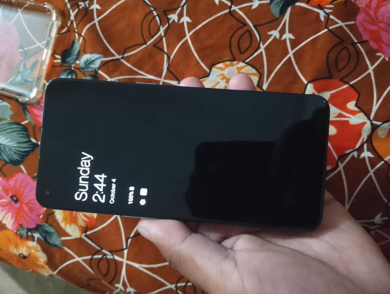 One Plus 9 5G 18