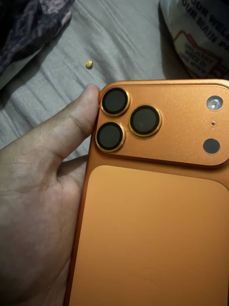 Apple iPhone 17 Pro Max 0