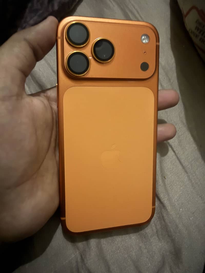 Apple iPhone 17 Pro Max 2