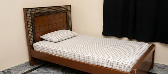 6 by 6 wooden single fancy bed