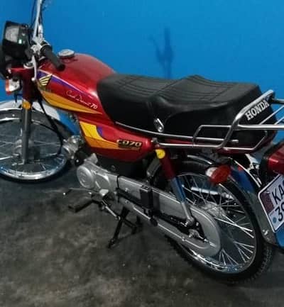 Honda 70 CD for sale WhatsApp 03, 09, 66, 98,137