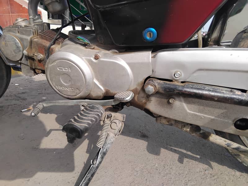 Honda CD 70 4