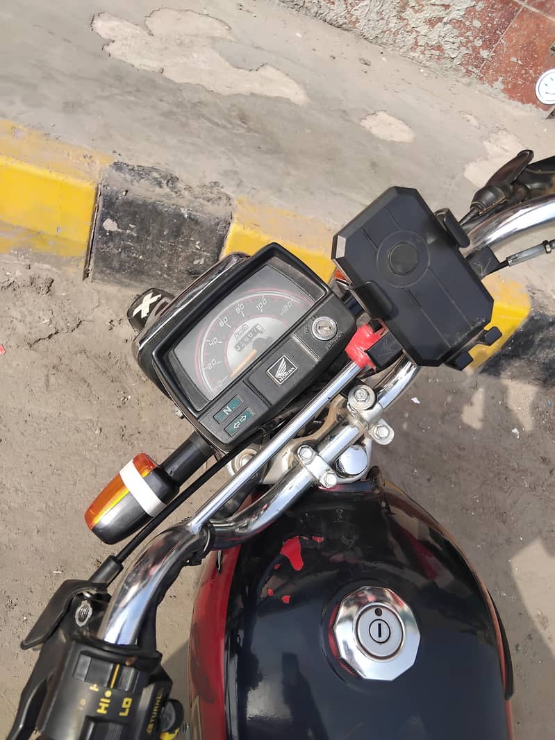 Honda CD 70 8