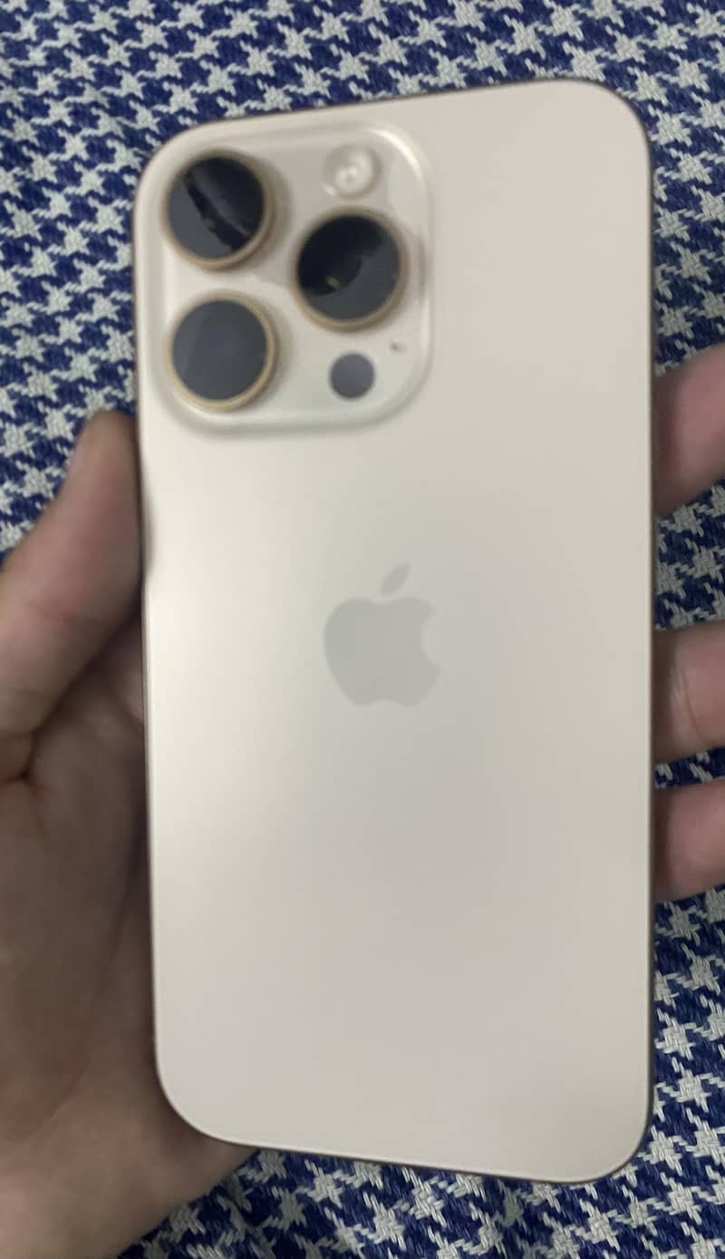 Apple iPhone 16 Pro 7