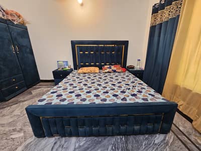 Bed set with wardrobe