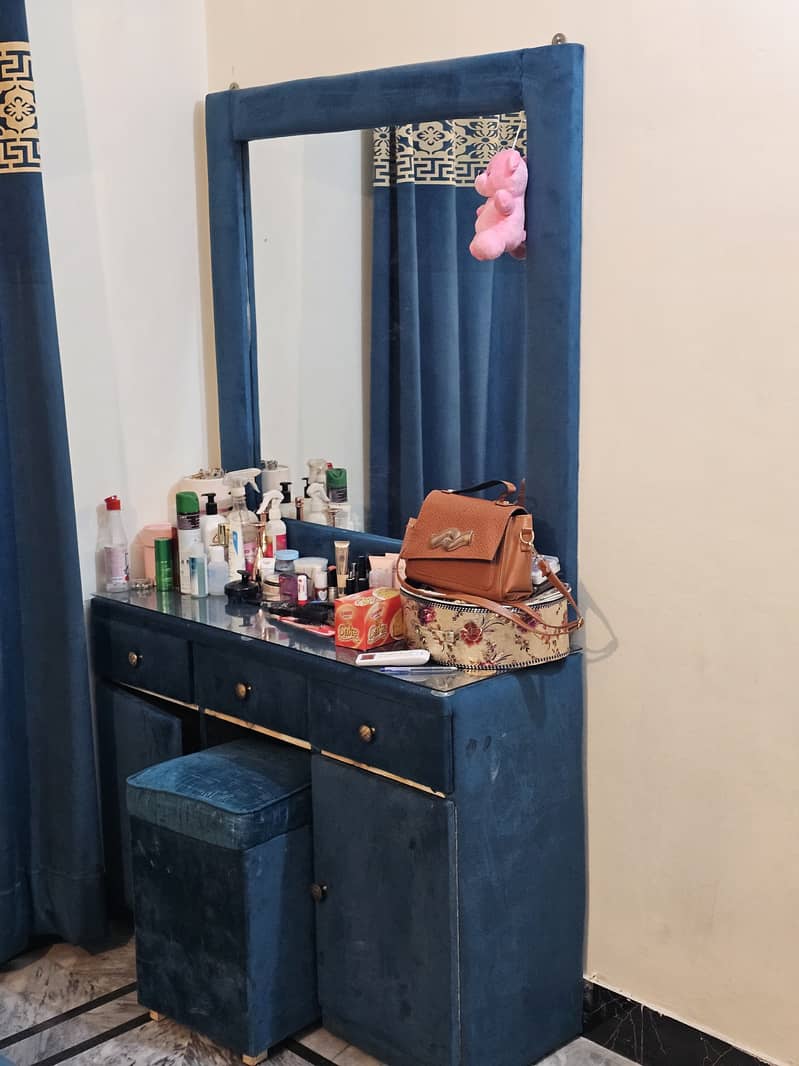 Bed set with wardrobe 2