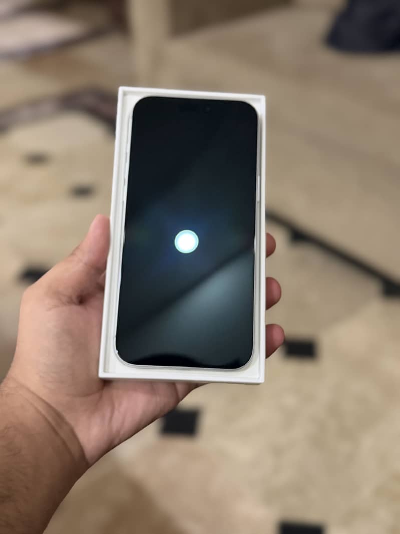 Apple iPhone 17 Pro Max 9