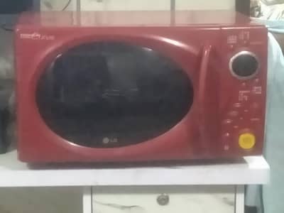 LG microwave oven good condition